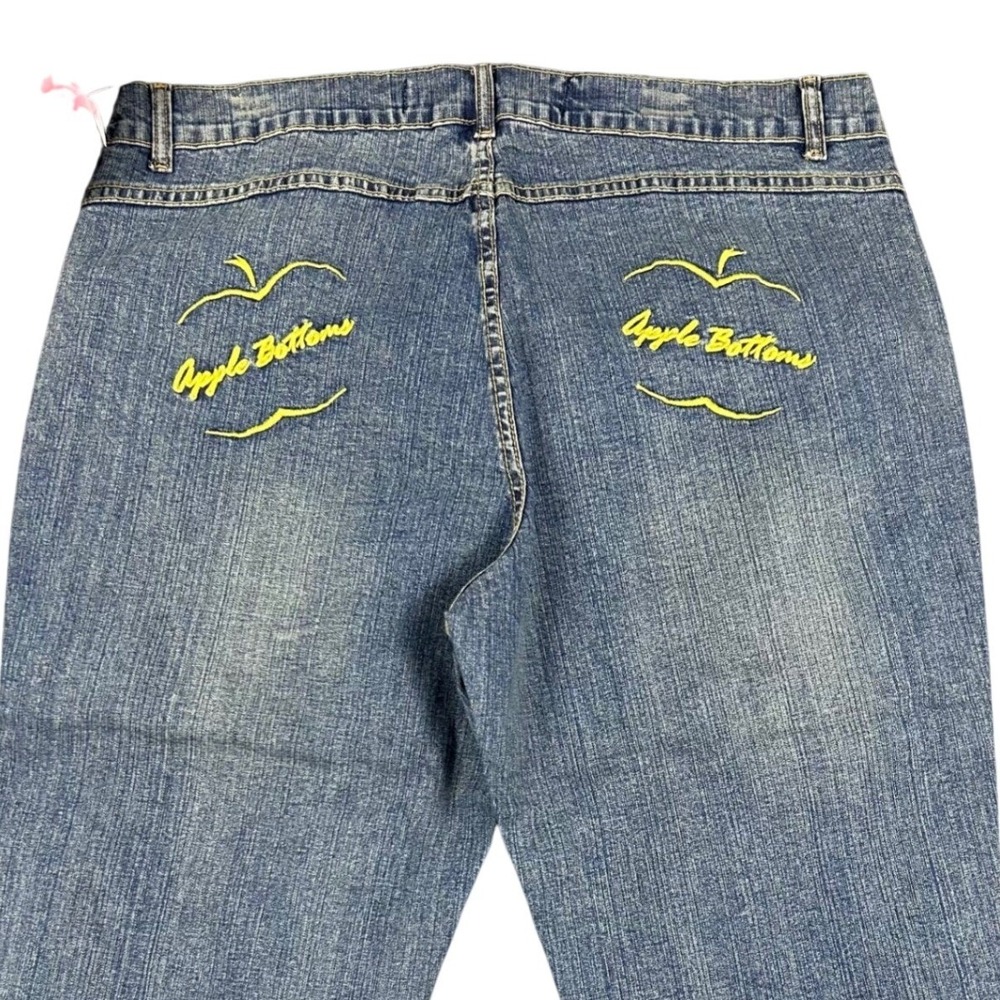 VTG Apple Bottoms Womens Jeans Size 18W Capri Distressed Yellow Embroidered NWOT